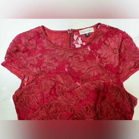 NM Neiman Marcus Sparkly Dress, Glittery Red Lace with Sequins Size 10 - Picture 8 of 8